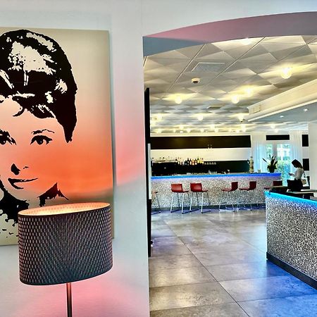 Hotel Etna - Nuova Gestione Romagnola All-Inclusive Spiaggia Parcheggio ريتشوني المظهر الخارجي الصورة