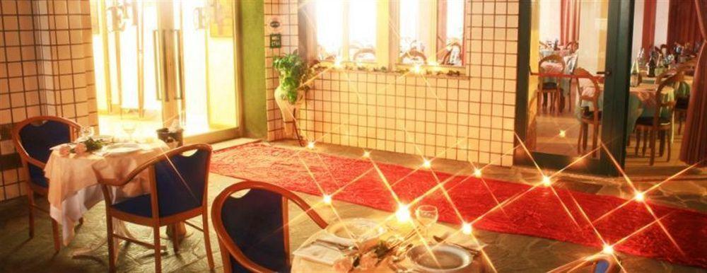 Hotel Etna - Nuova Gestione Romagnola All-Inclusive Spiaggia Parcheggio ريتشوني المظهر الخارجي الصورة